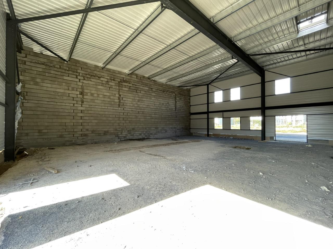 Local d'activité Chambray-lès-Tours 1785m² Vente local d'activité Chambray-lès-Tours Indre-et-Loire OVACT2204428 4